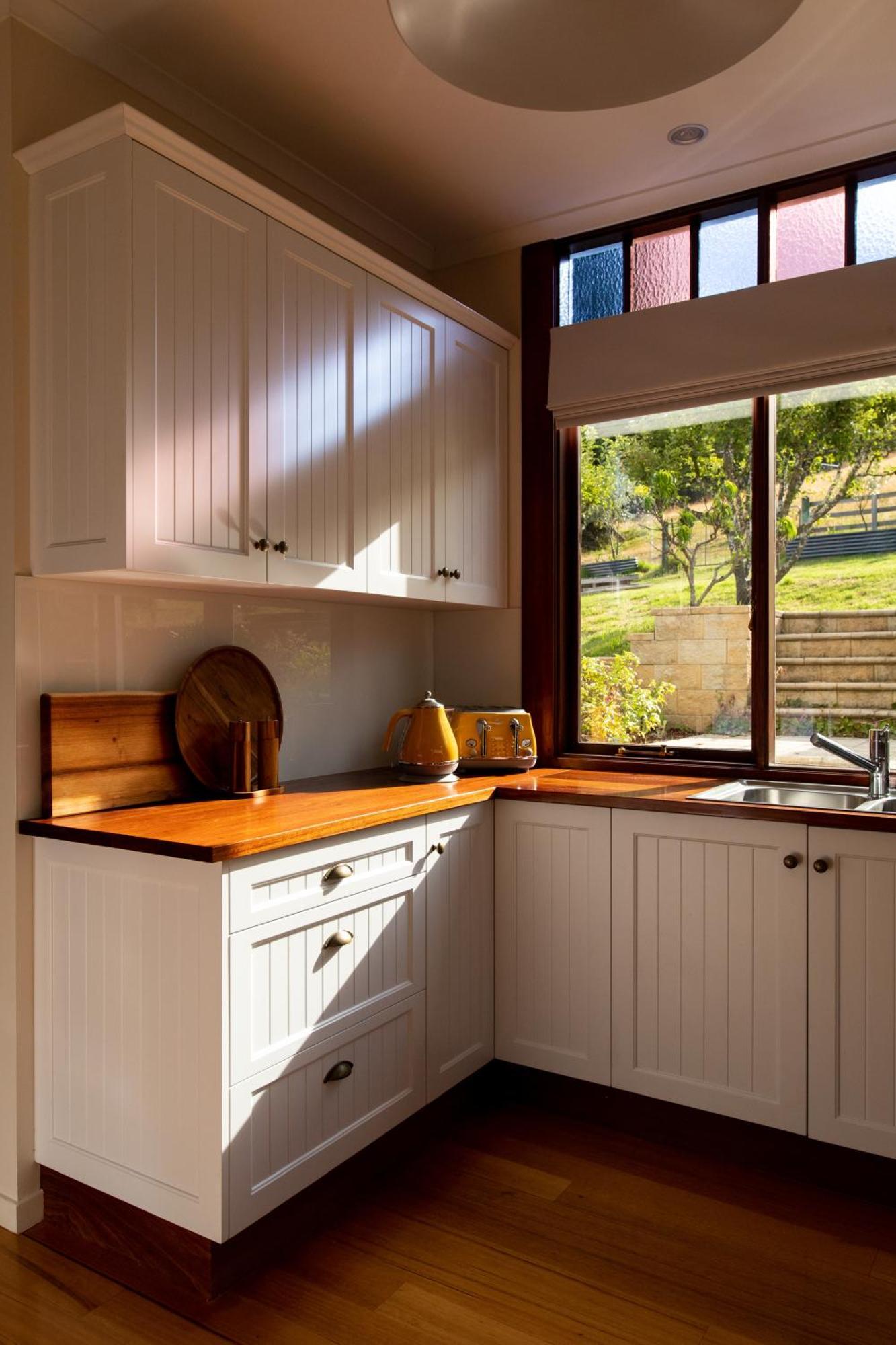Woodland Bay Retreat-Hot Tub,Sauna And Bayview Hamptons Retreat Lymington Exterior photo